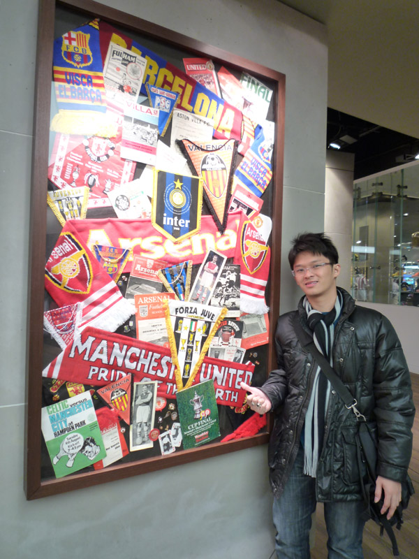 Great wall deco... must have one of these at home.