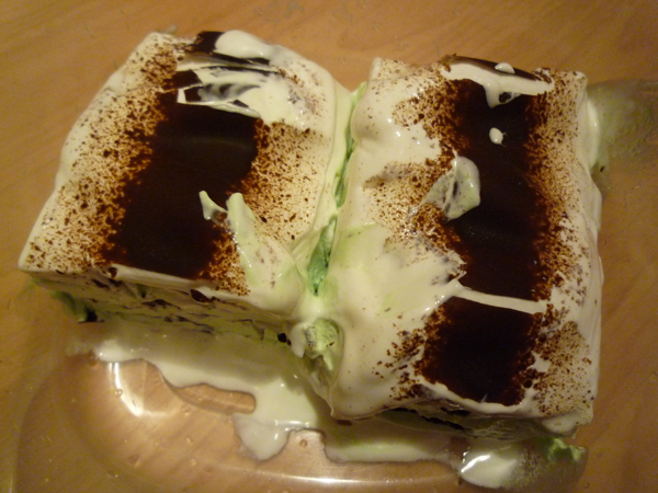 p1000410 Enough room for some desserts? Yes, we are fat people